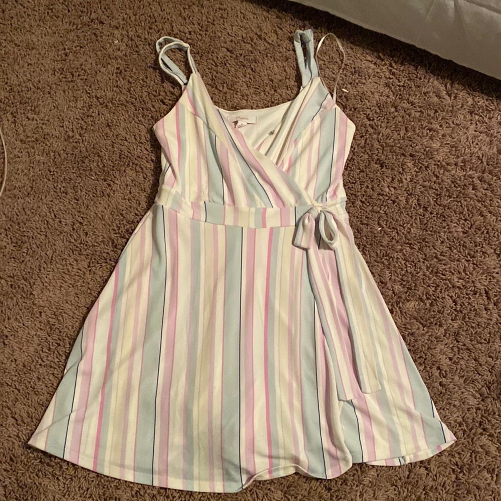 Cute striped romper!